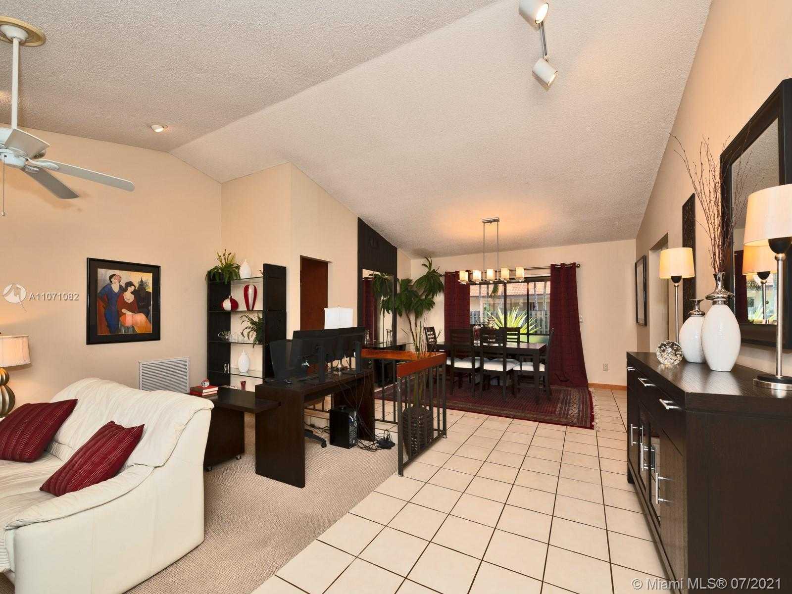 Small Image of 10401 NORTH WEST 7TH ST, Plantation Number 8