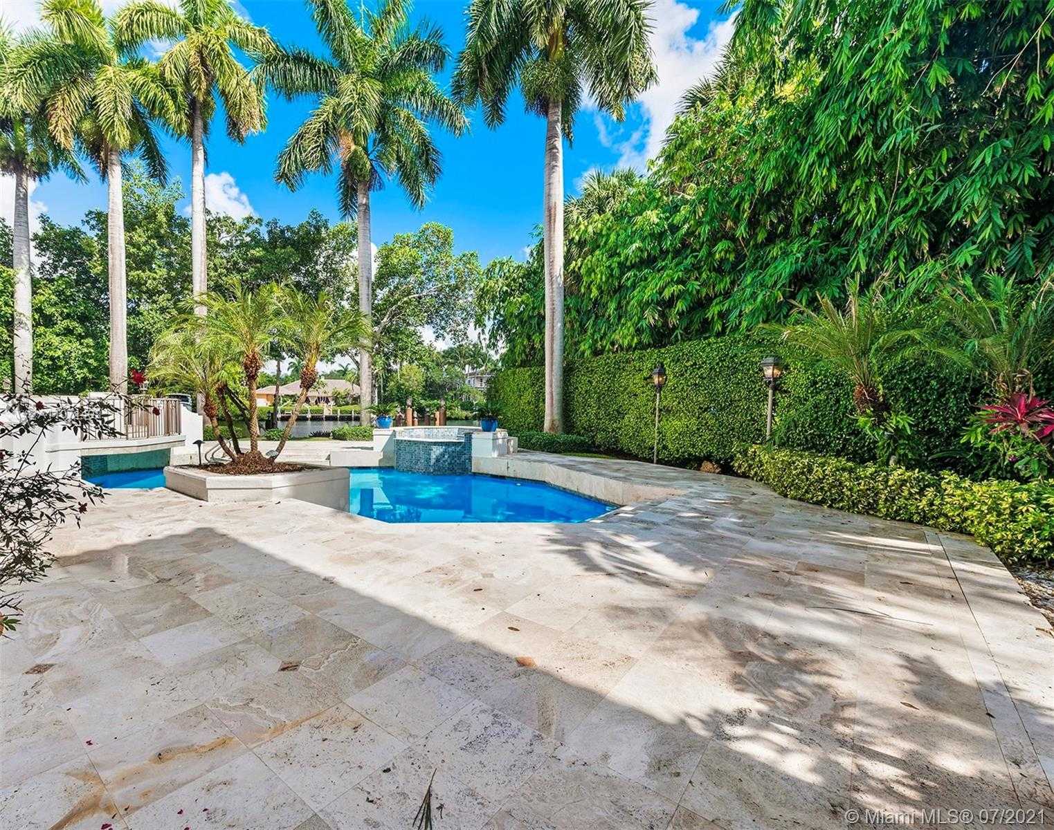 Small Image of 380 ISLA DORADA BLVD, Coral Gables Number 17