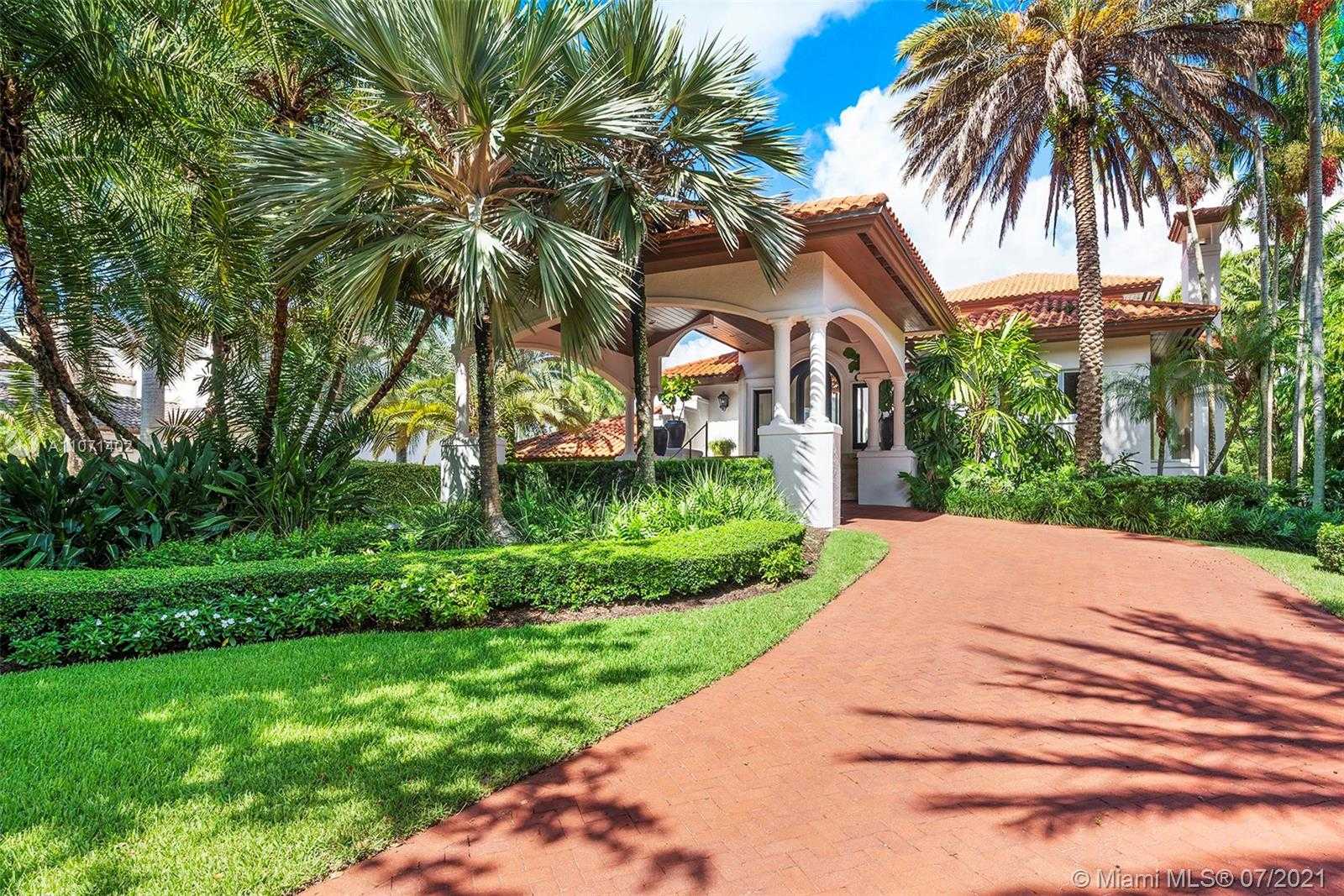 Small Image of 380 ISLA DORADA BLVD, Coral Gables Number 2