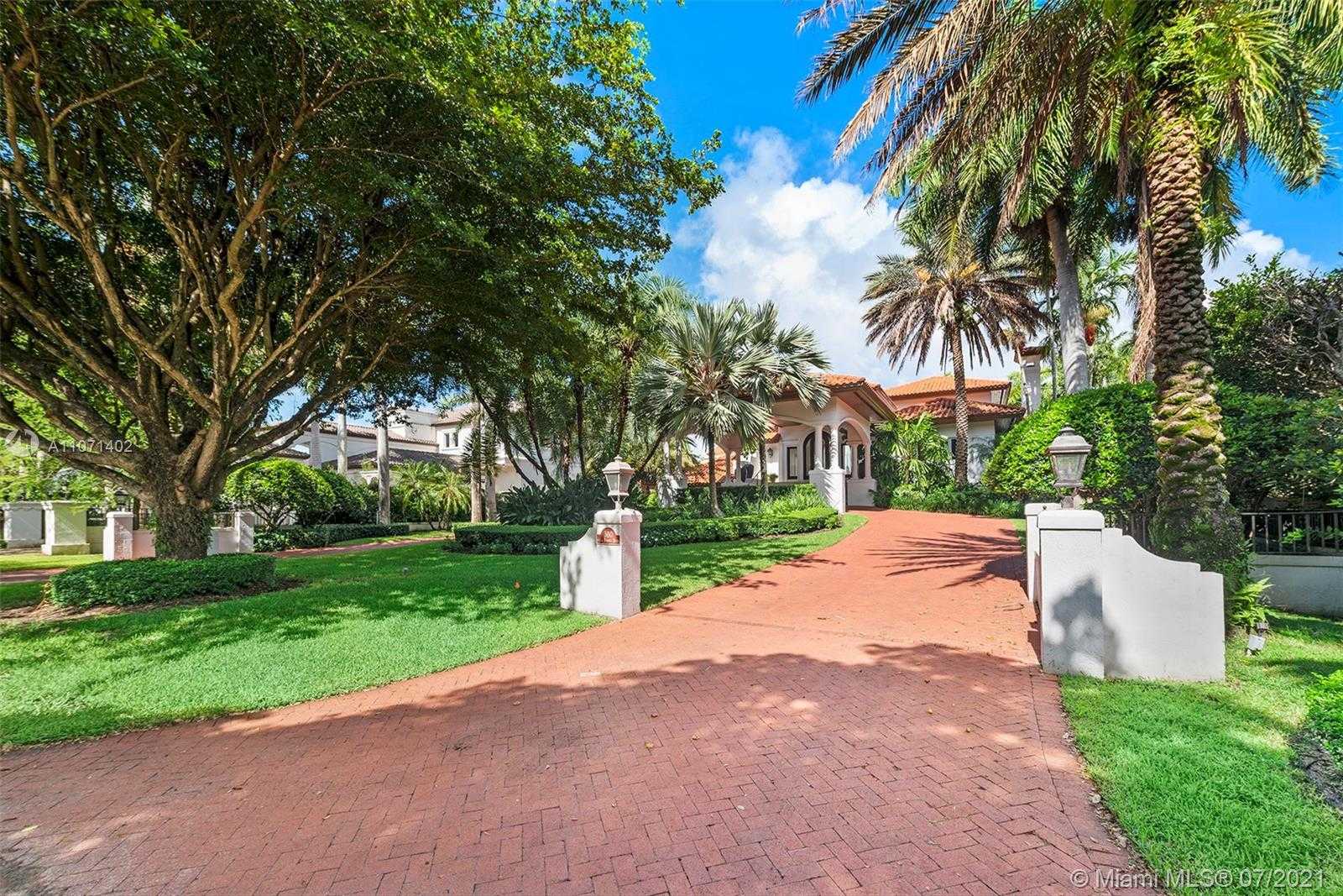 Small Image of 380 ISLA DORADA BLVD, Coral Gables Number 22
