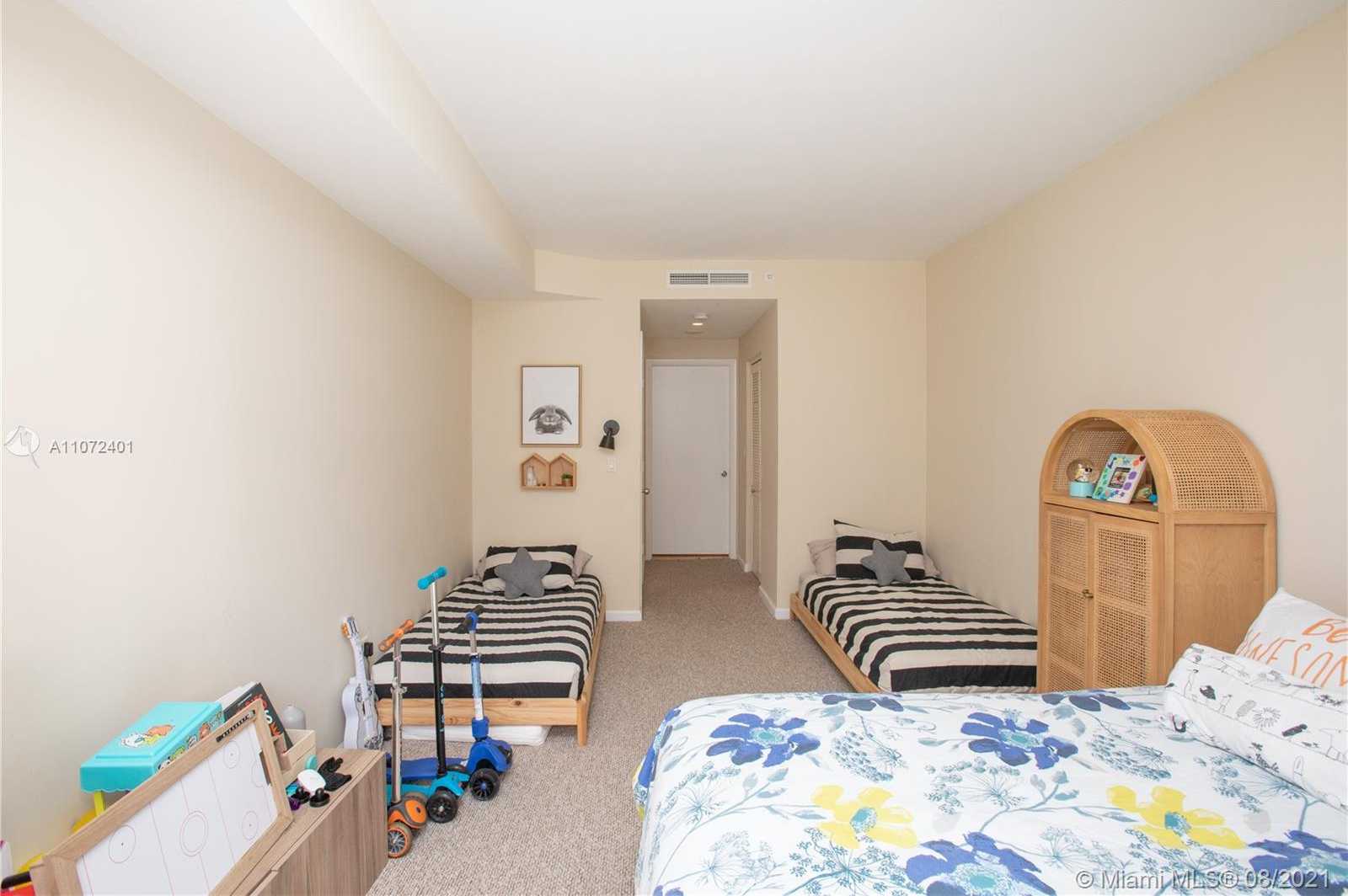Small Image of 801 BRICKELL KEY BLVD 2808, Miami Number 31