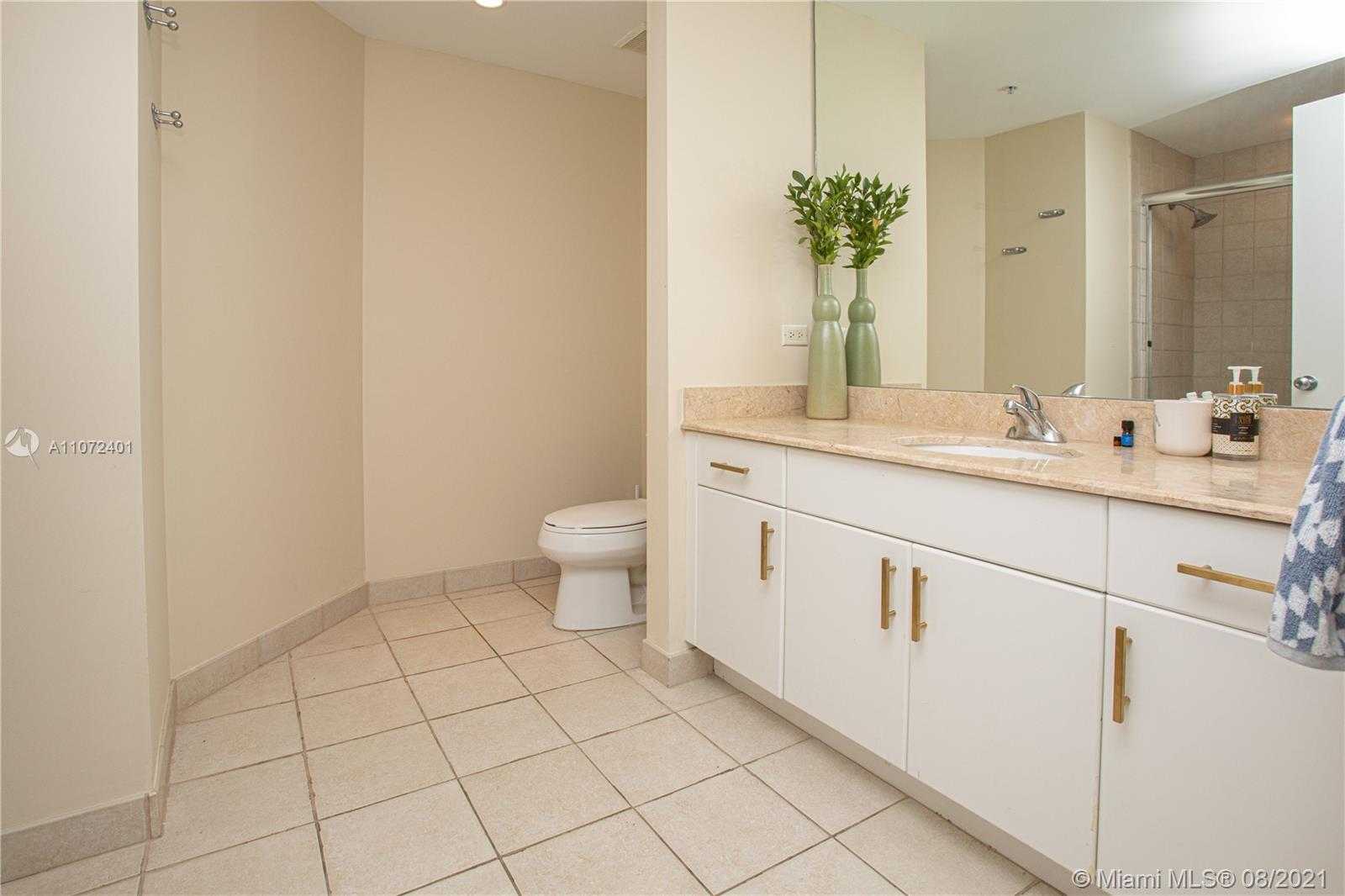 Small Image of 801 BRICKELL KEY BLVD 2808, Miami Number 33