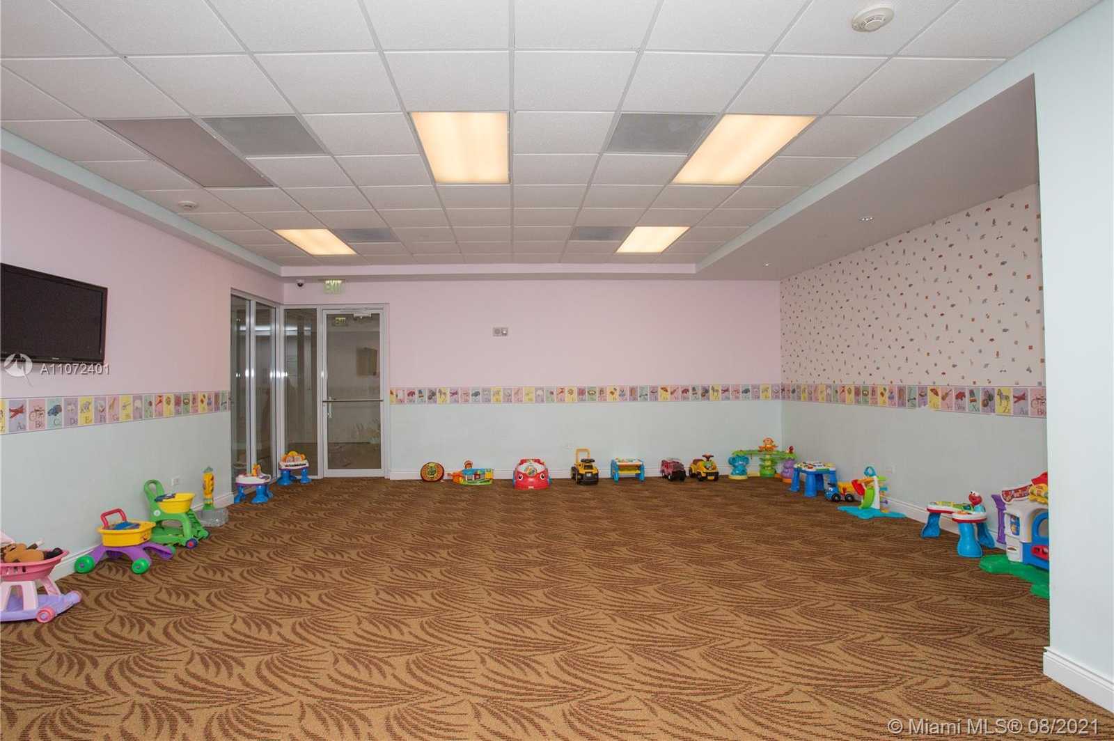 Small Image of 801 BRICKELL KEY BLVD 2808, Miami Number 9