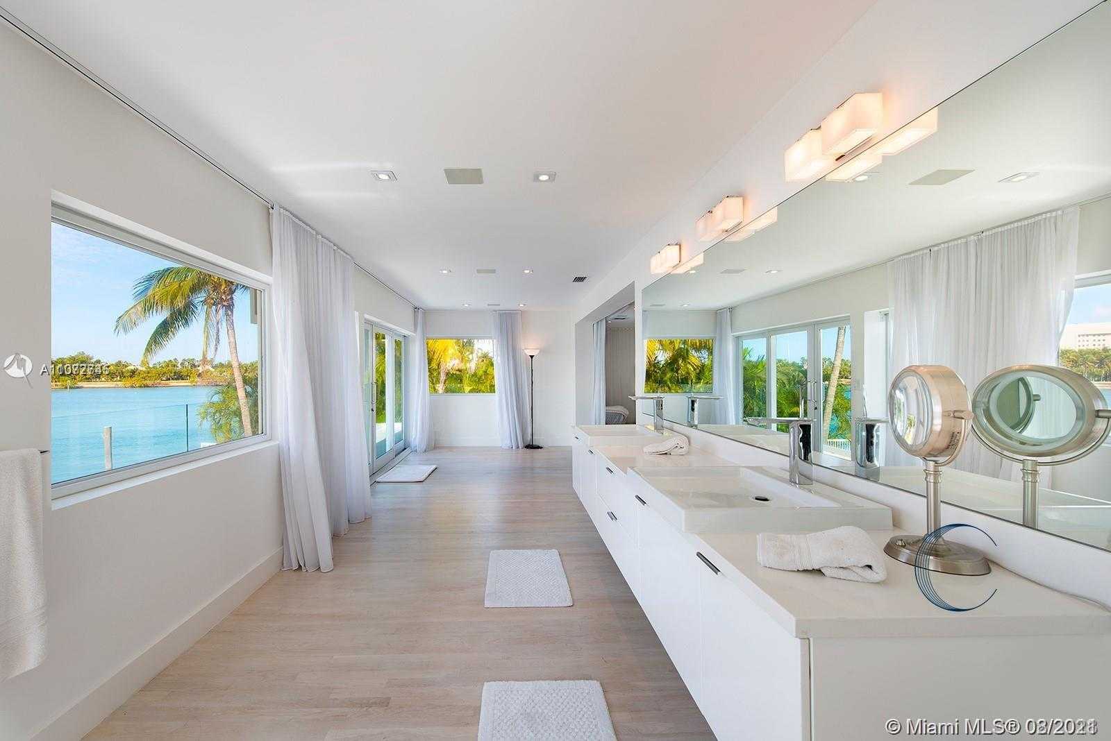 Small Image of 3026 NORTH BAY RD, Miami Beach Number 18