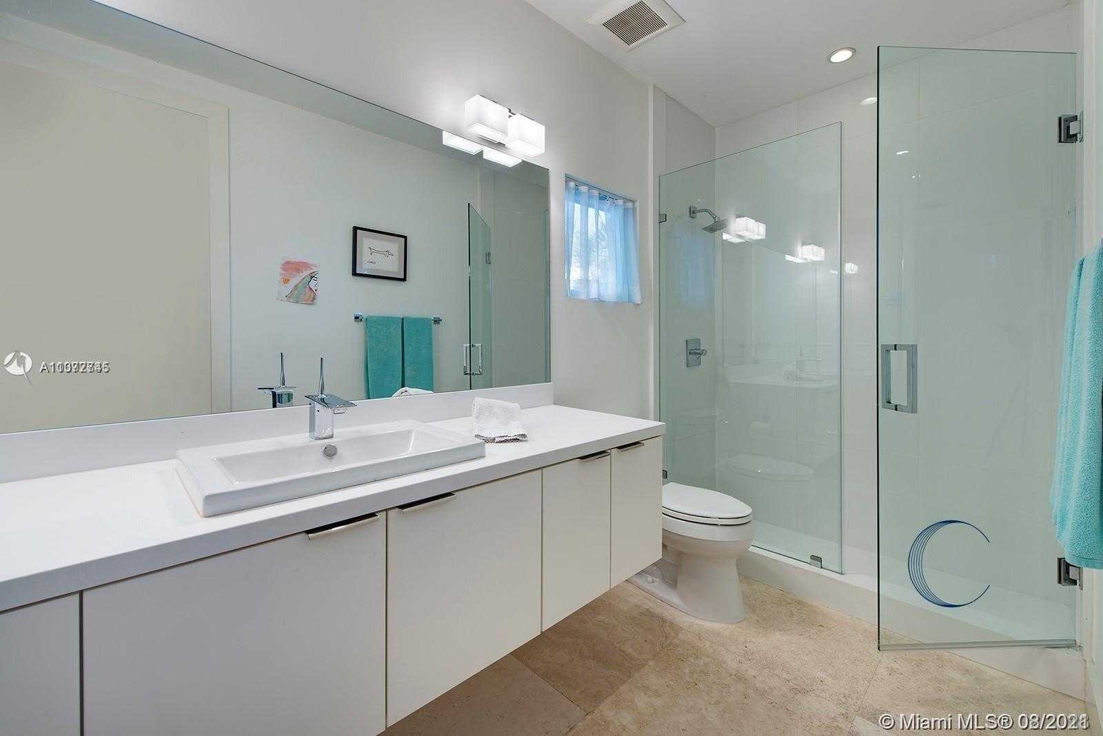 Small Image of 3026 NORTH BAY RD, Miami Beach Number 23