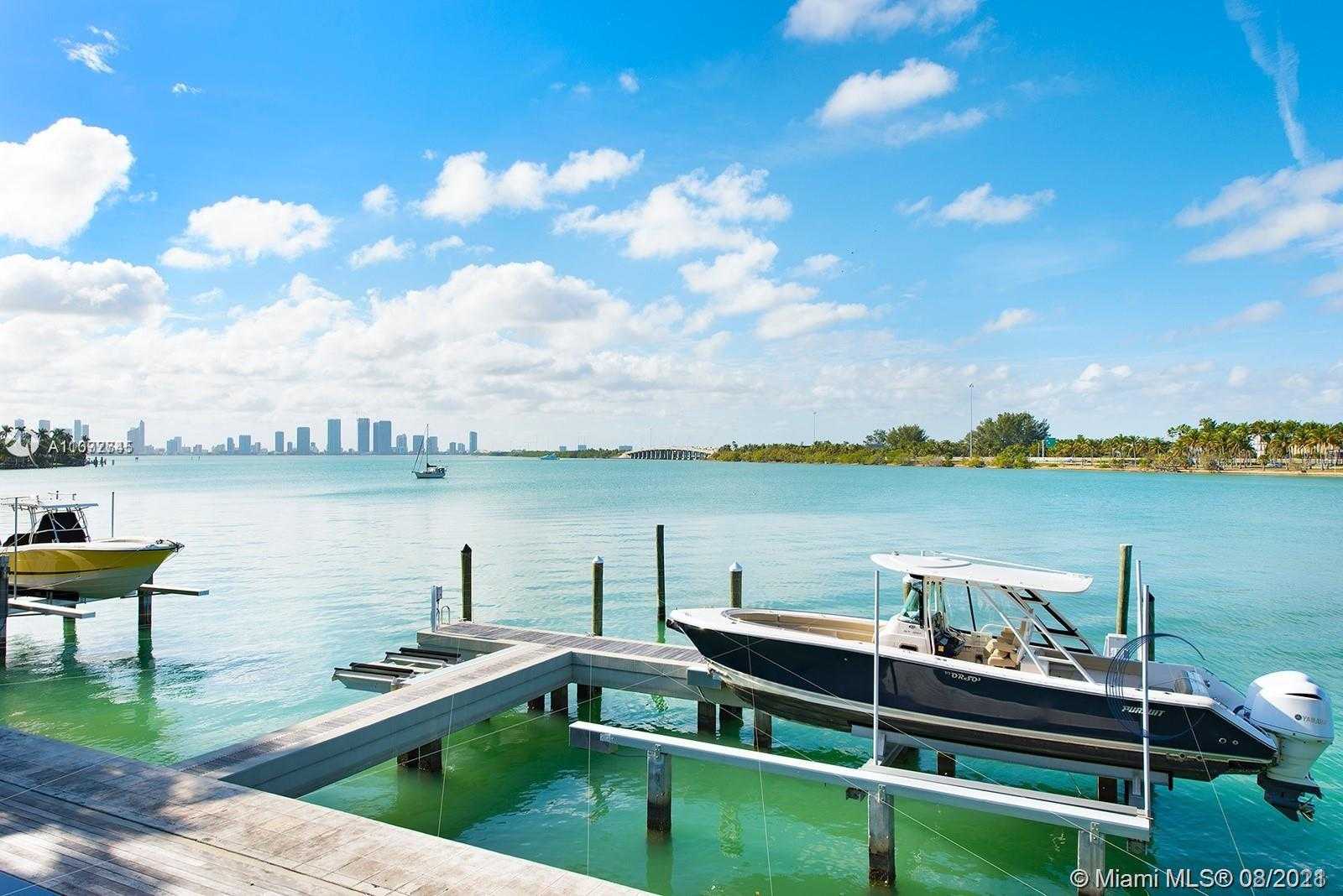 Small Image of 3026 NORTH BAY RD, Miami Beach Number 29