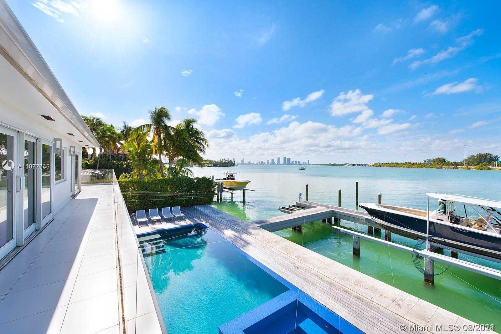 Small Image of 3026 NORTH BAY RD, Miami Beach Number 3