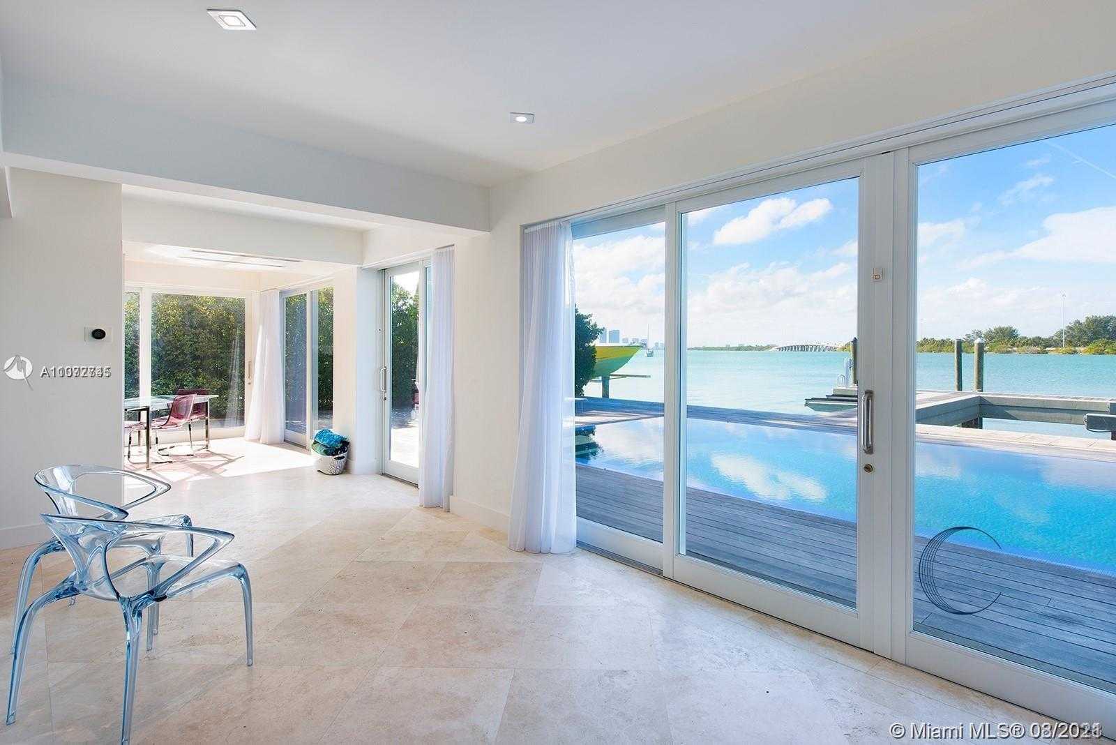 Small Image of 3026 NORTH BAY RD, Miami Beach Number 8