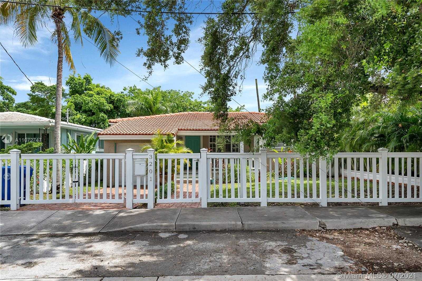Small Image of 3201 THOMAS AVE, Miami Number 22