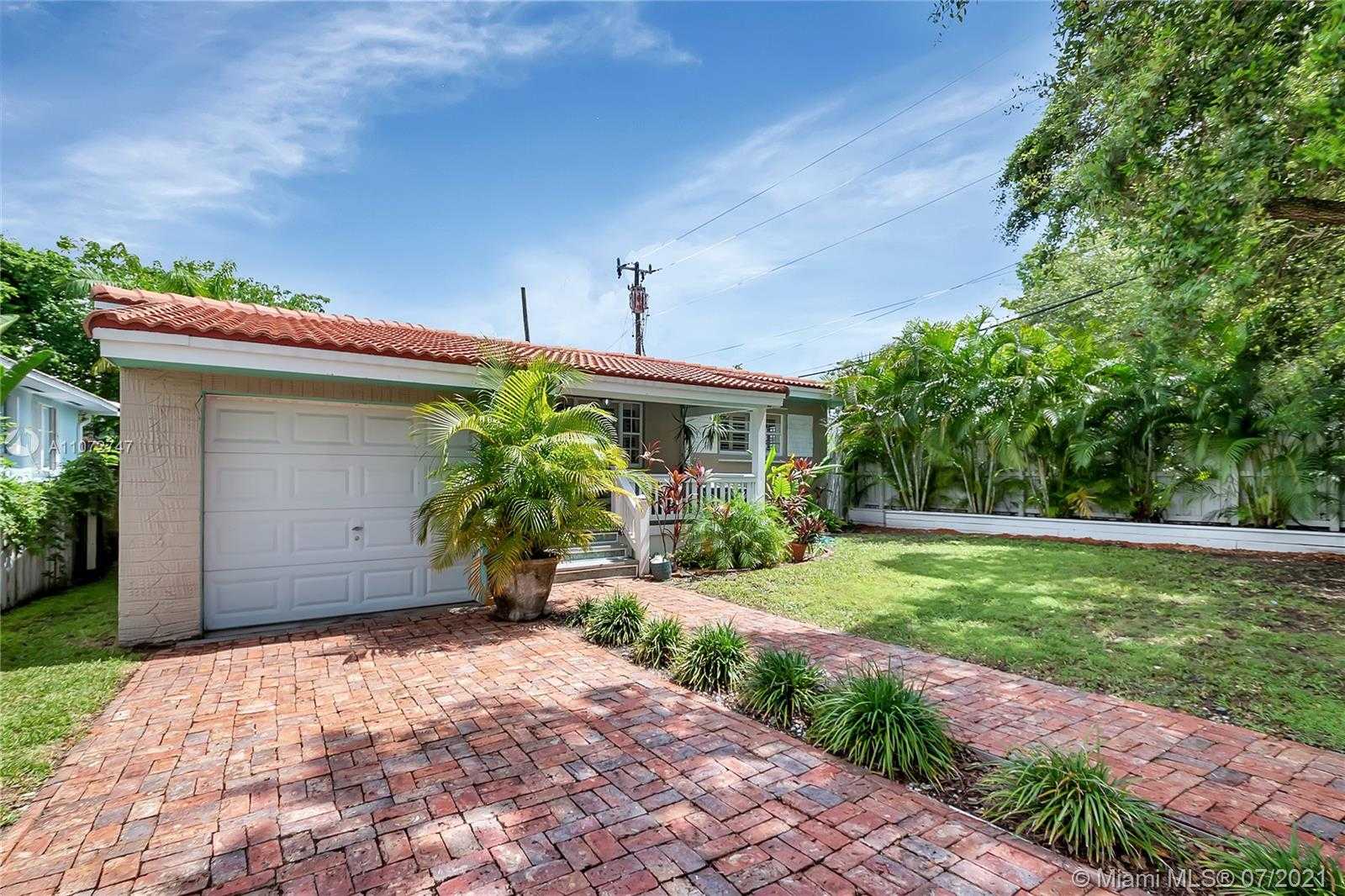 Small Image of 3201 THOMAS AVE, Miami Number 23