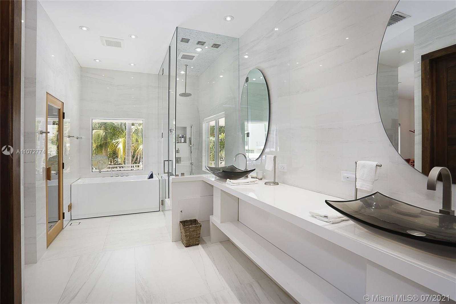 Small Image of 3577 STEWART AVE, Miami Number 20