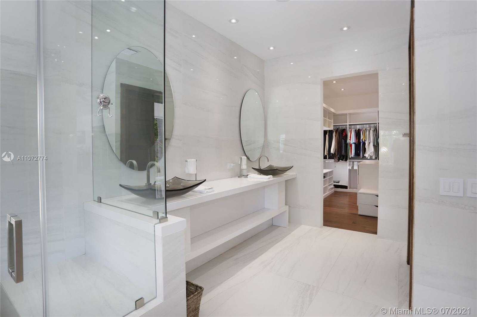 Small Image of 3577 STEWART AVE, Miami Number 22