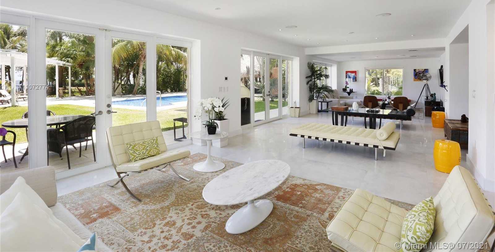 Small Image of 3577 STEWART AVE, Miami Number 5