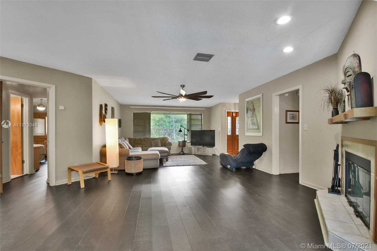 Small Image of 1930 SOUTH WEST 58TH AVE, Plantation Number 11