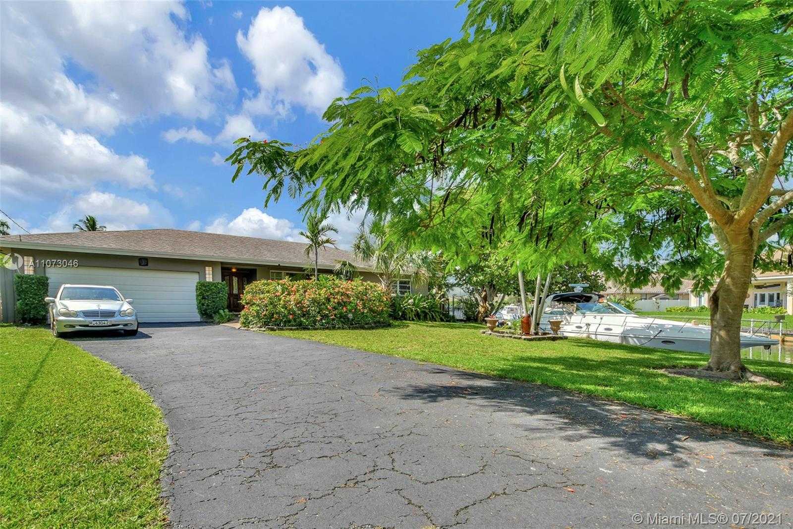 Small Image of 1930 SOUTH WEST 58TH AVE, Plantation Number 2