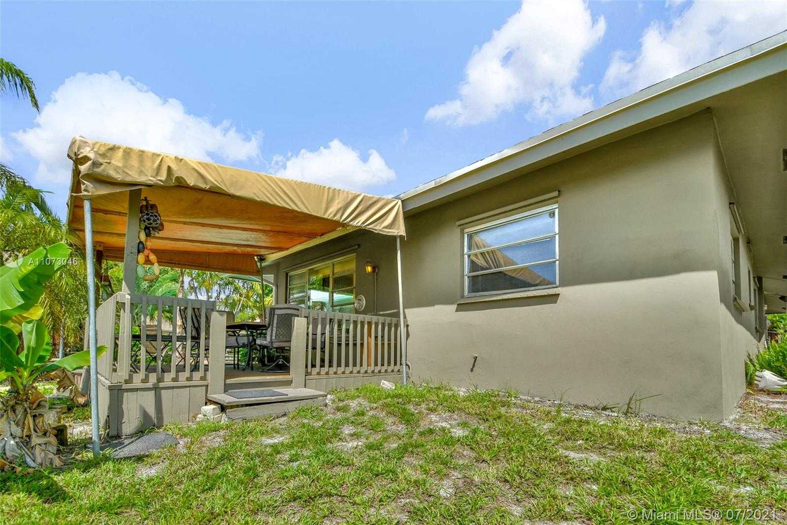 Small Image of 1930 SOUTH WEST 58TH AVE, Plantation Number 43