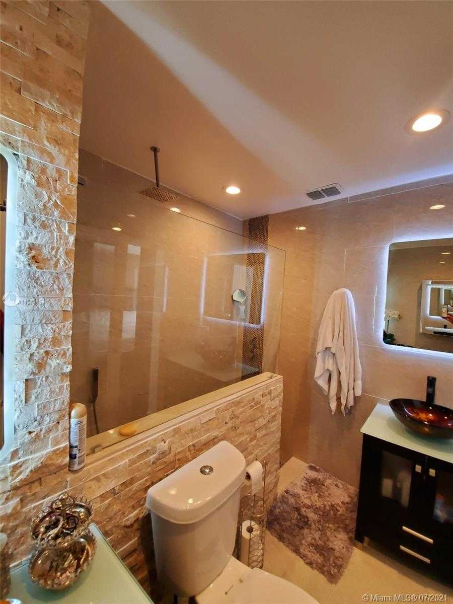 Small Image of 6020 SOUTH WEST 13TH ST, Plantation Number 11