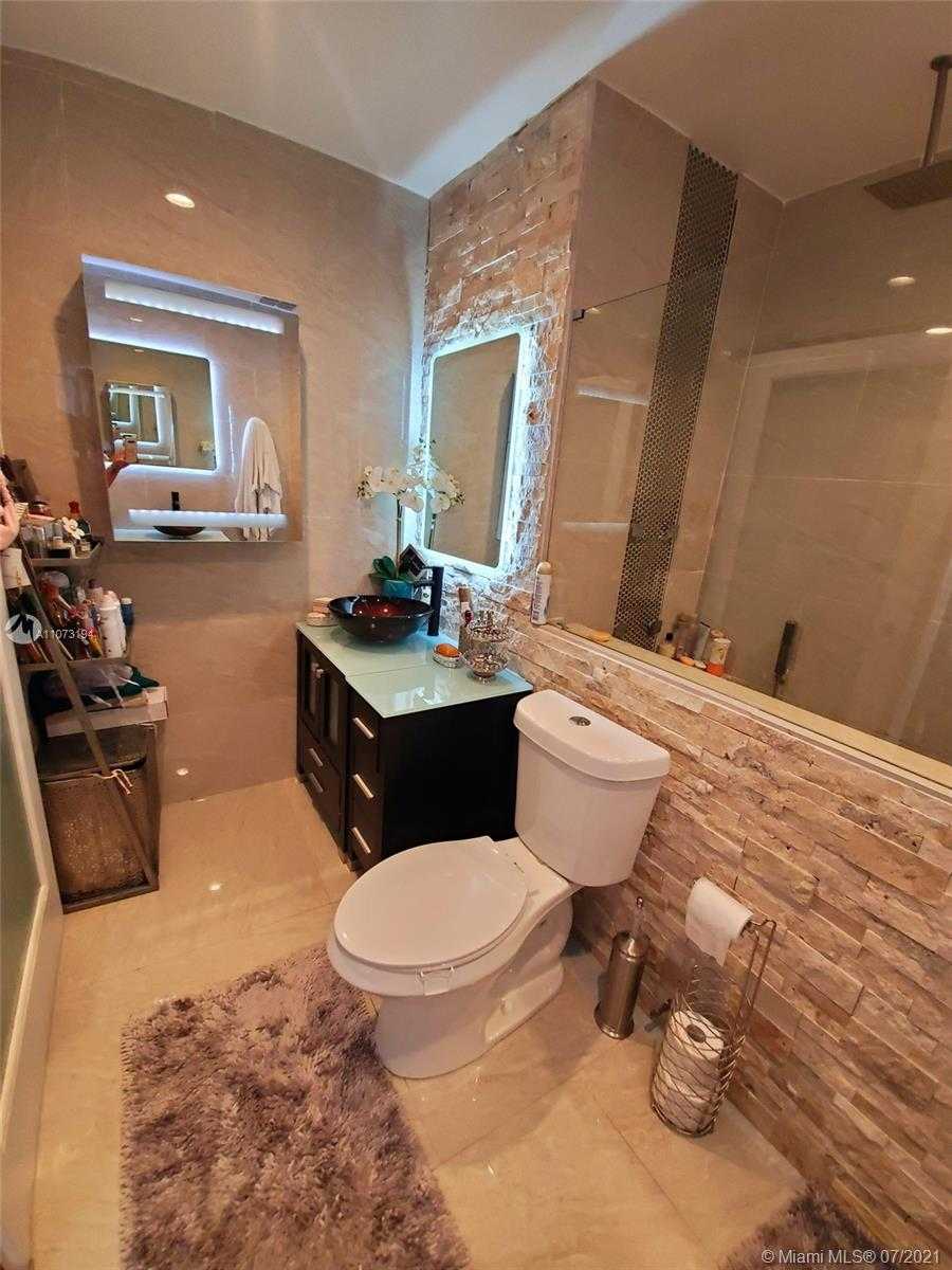 Small Image of 6020 SOUTH WEST 13TH ST, Plantation Number 12