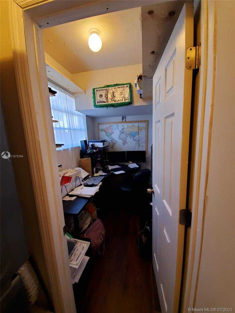 Small Image of 6020 SOUTH WEST 13TH ST, Plantation Number 17