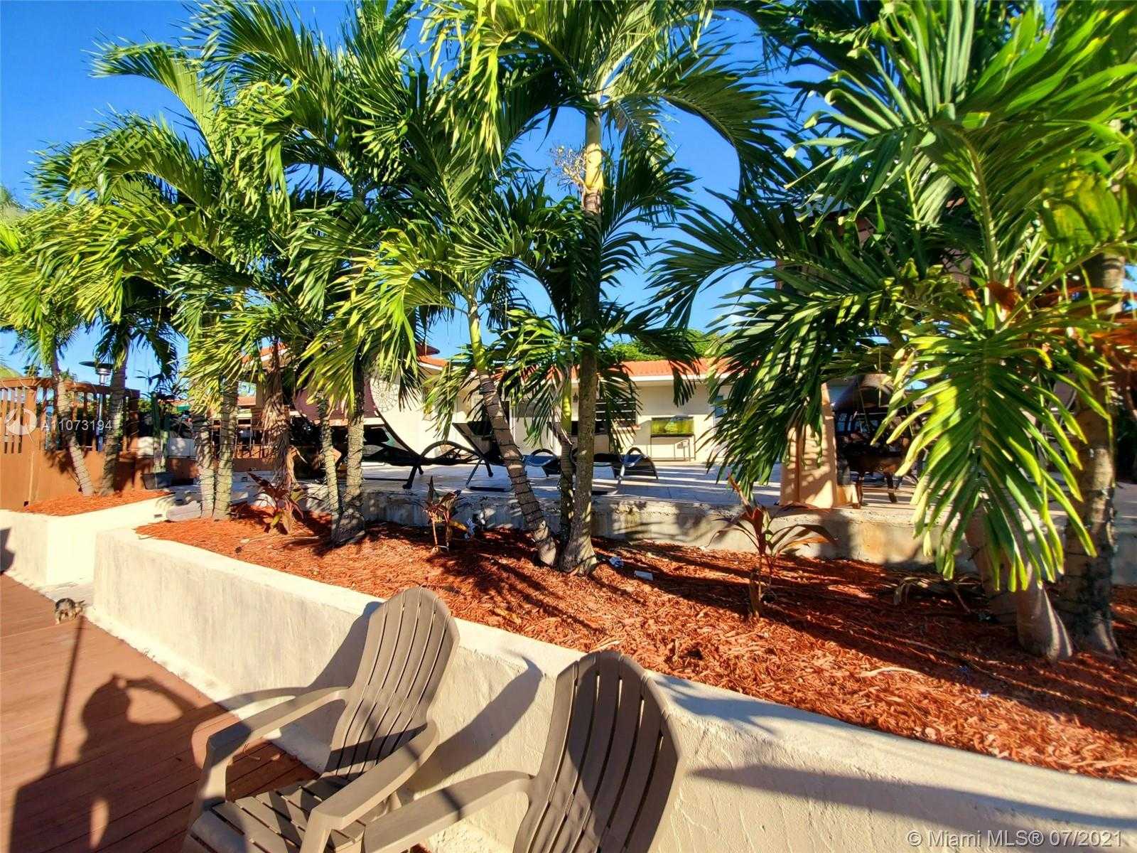Small Image of 6020 SOUTH WEST 13TH ST, Plantation Number 25