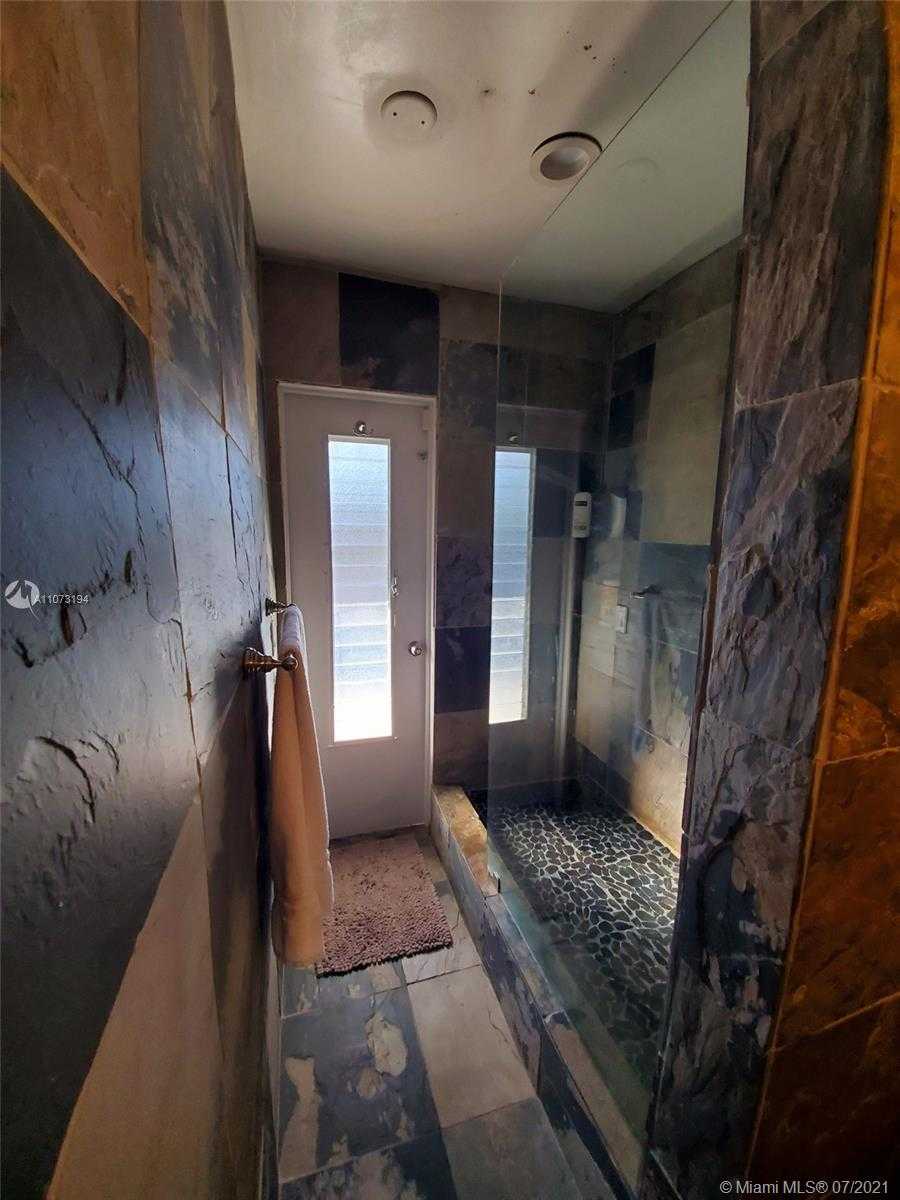 Small Image of 6020 SOUTH WEST 13TH ST, Plantation Number 27
