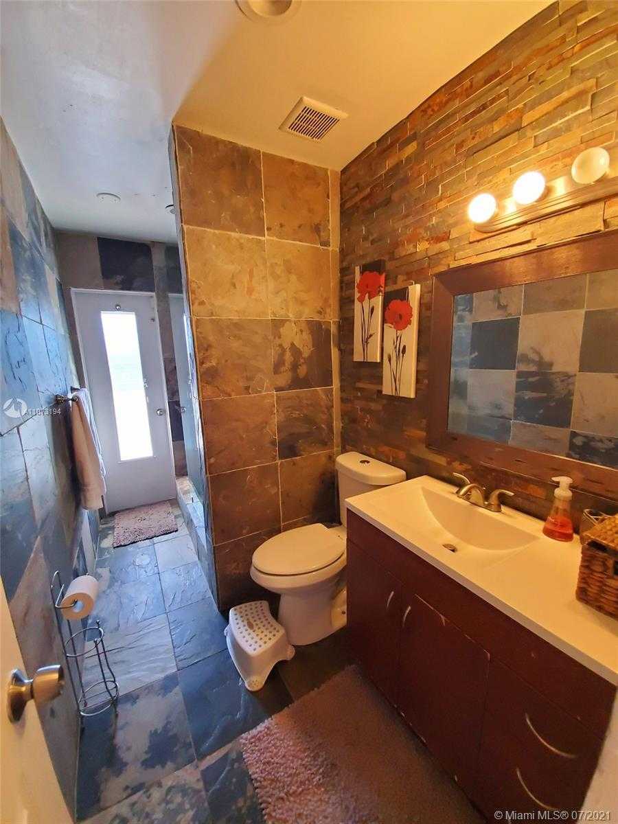Small Image of 6020 SOUTH WEST 13TH ST, Plantation Number 28