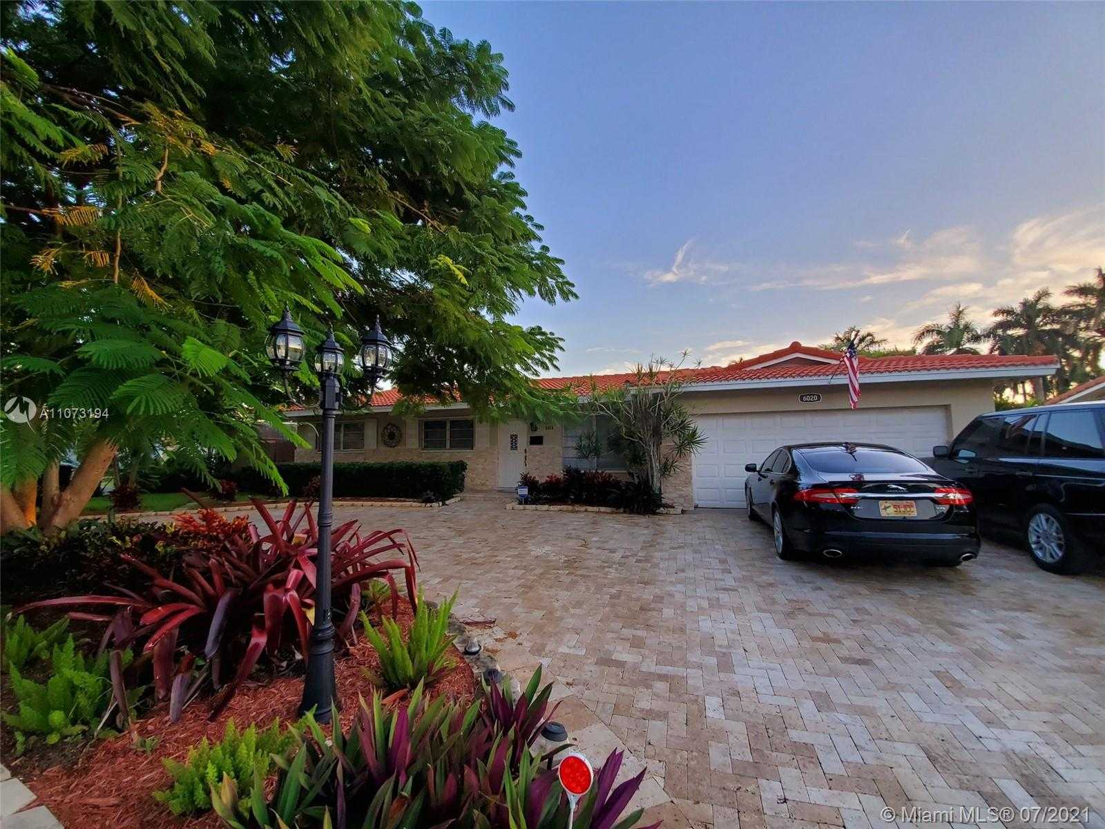 Small Image of 6020 SOUTH WEST 13TH ST, Plantation Number 4