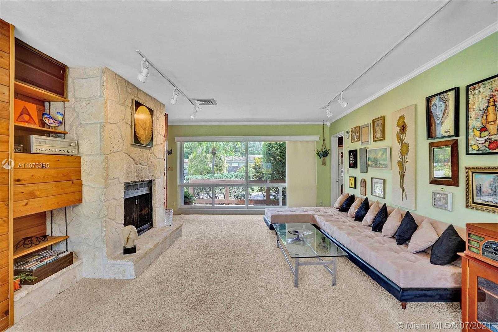 Small Image of 2708 NORTH EAST 21ST COURT, Fort Lauderdale Number 11