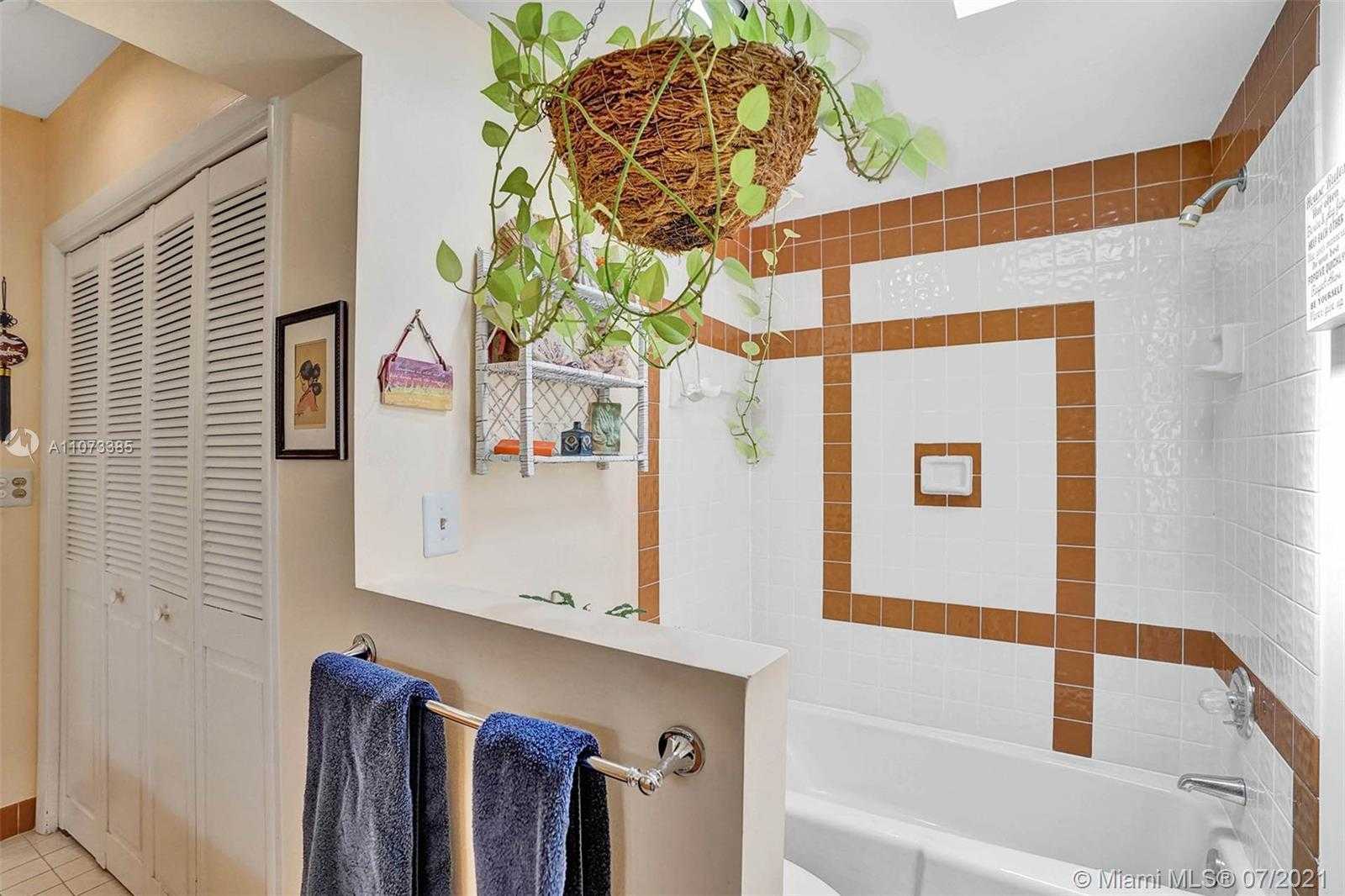 Small Image of 2708 NORTH EAST 21ST COURT, Fort Lauderdale Number 59