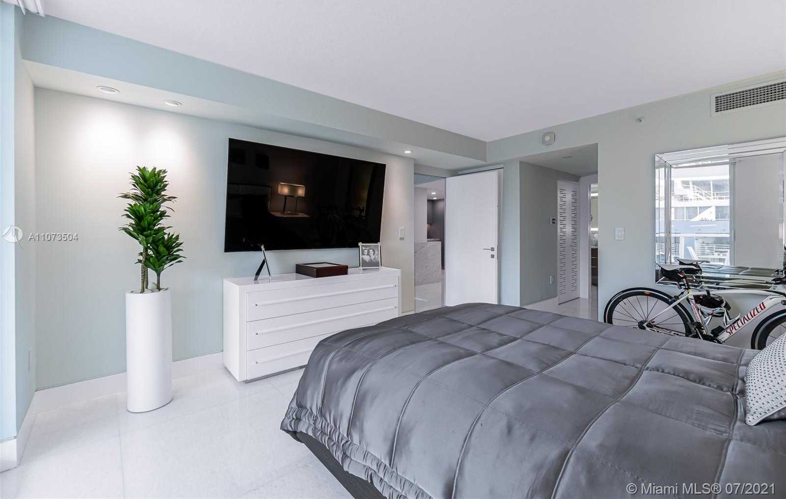 Small Image of 2101 BRICKELL AVE , APT 1604, Miami Number 13