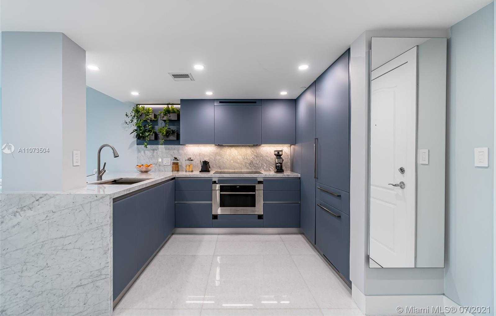 Small Image of 2101 BRICKELL AVE , APT 1604, Miami Number 7