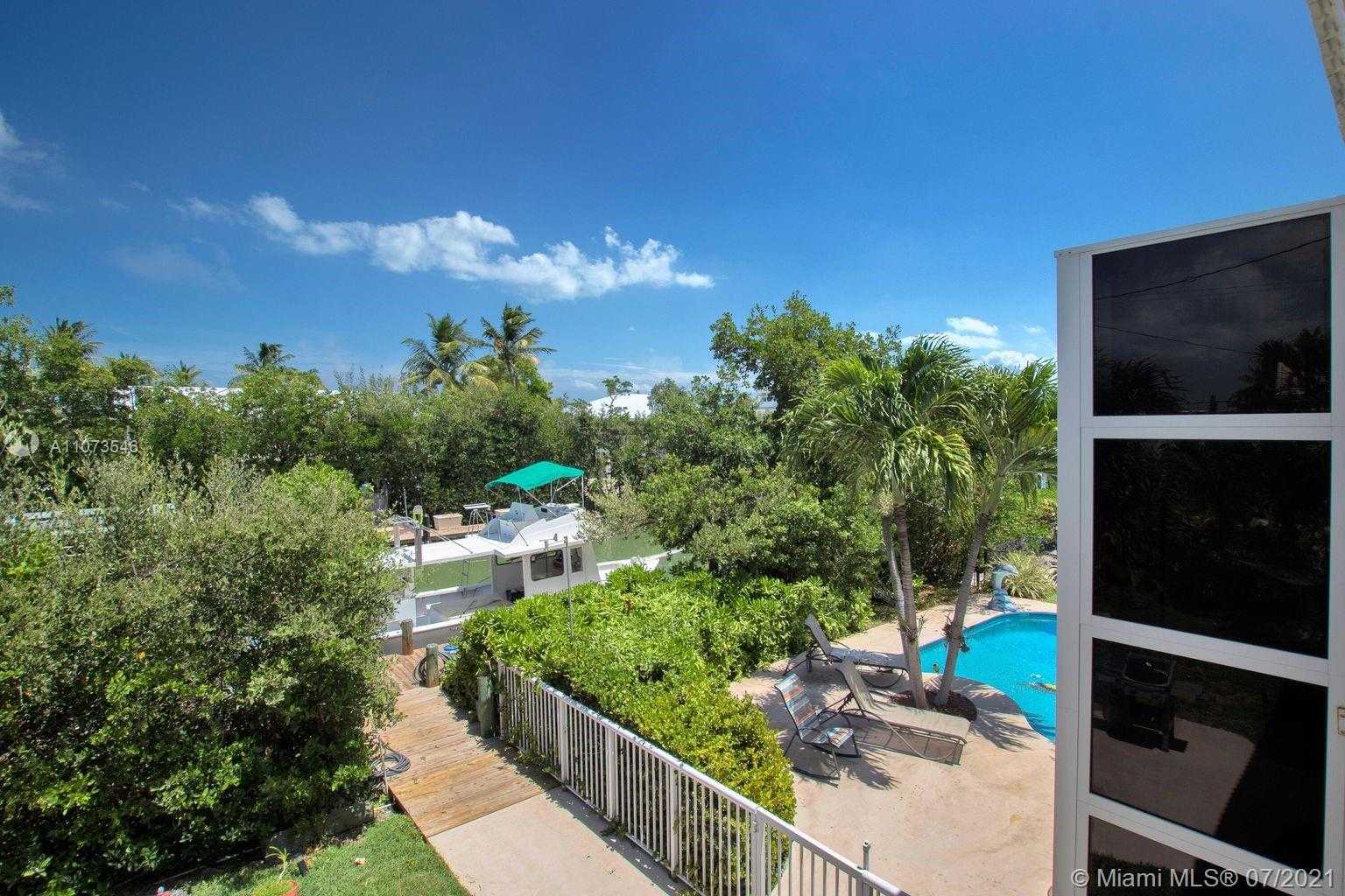 Small Image of 202 SOUTH ANGLERS DR S, Marathon Number 11