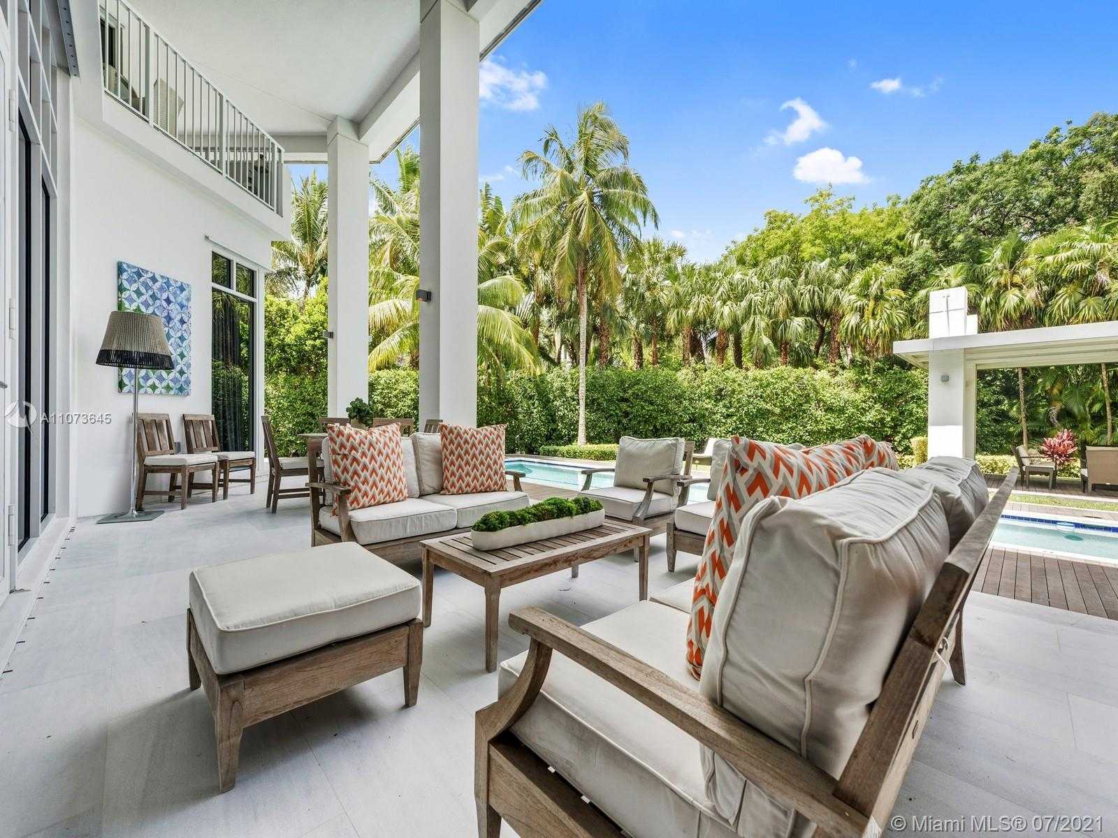 Small Image of 180 LOS PINOS CT, Coral Gables Number 12
