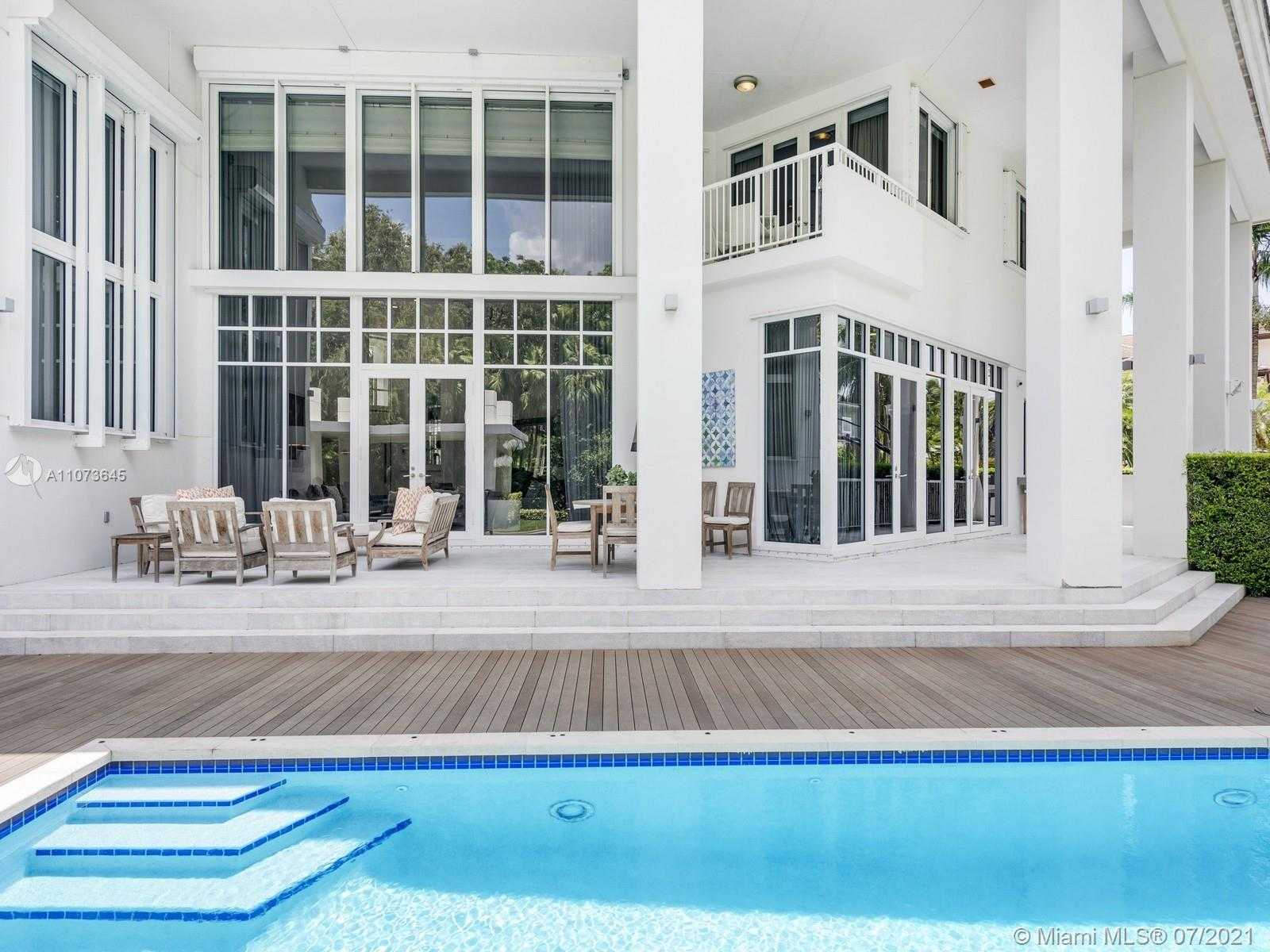 Small Image of 180 LOS PINOS CT, Coral Gables Number 20