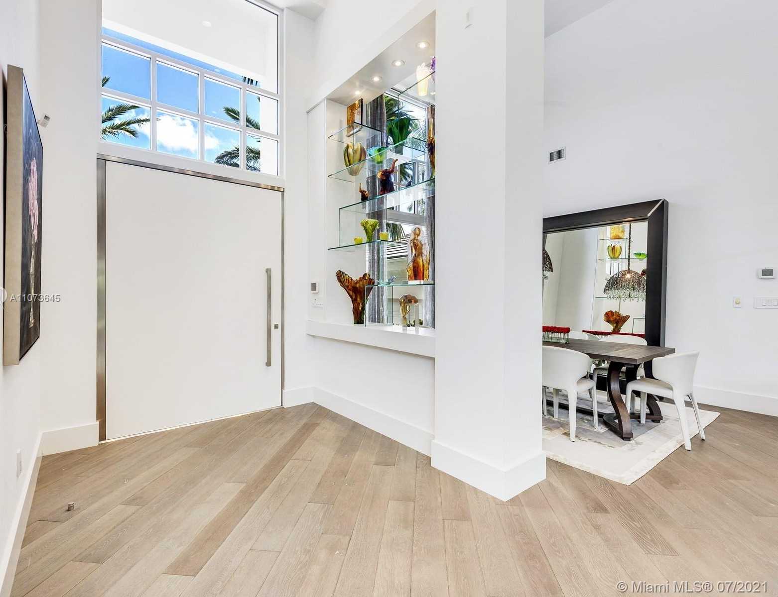 Small Image of 180 LOS PINOS CT, Coral Gables Number 27