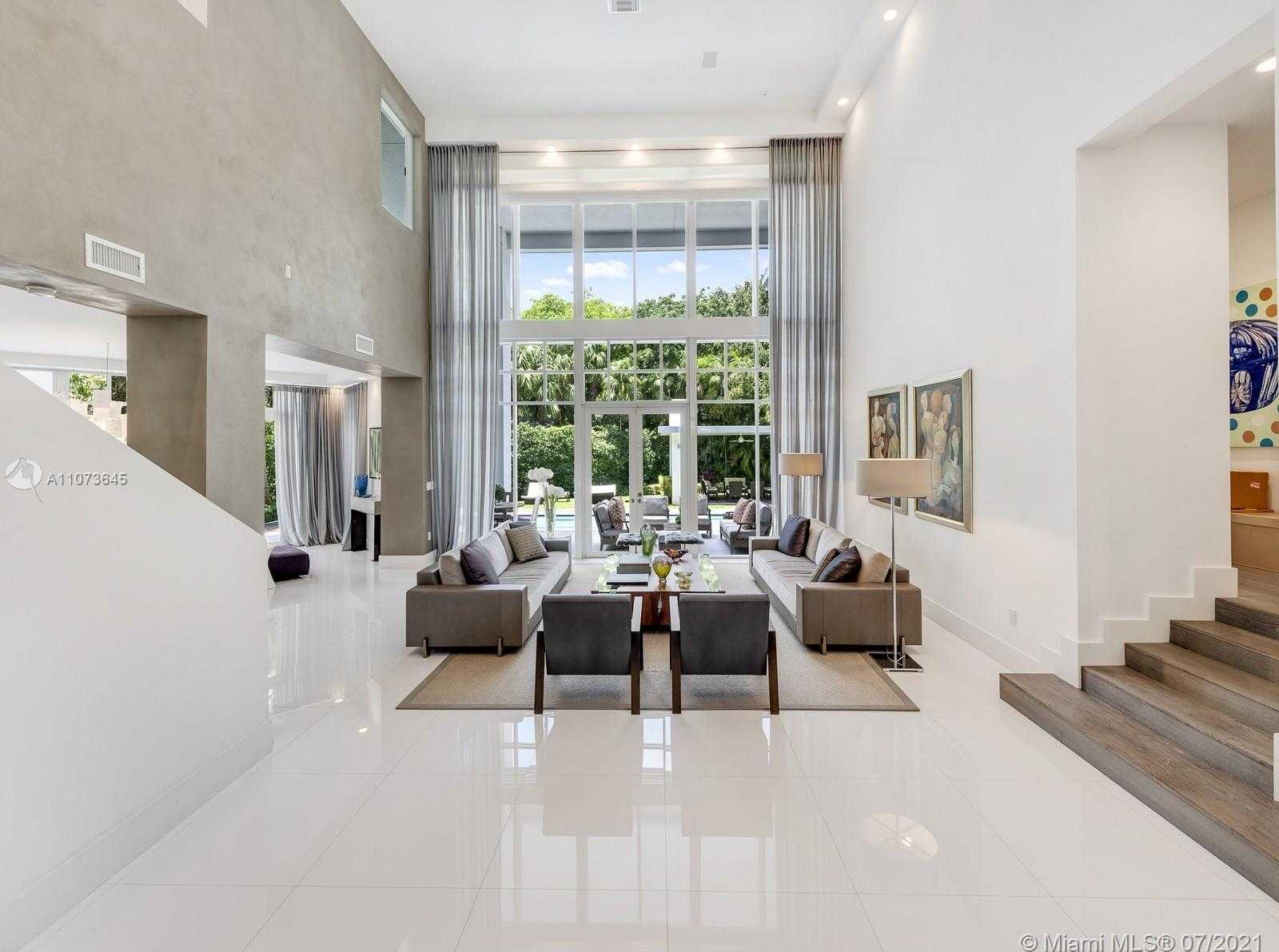 Small Image of 180 LOS PINOS CT, Coral Gables Number 31