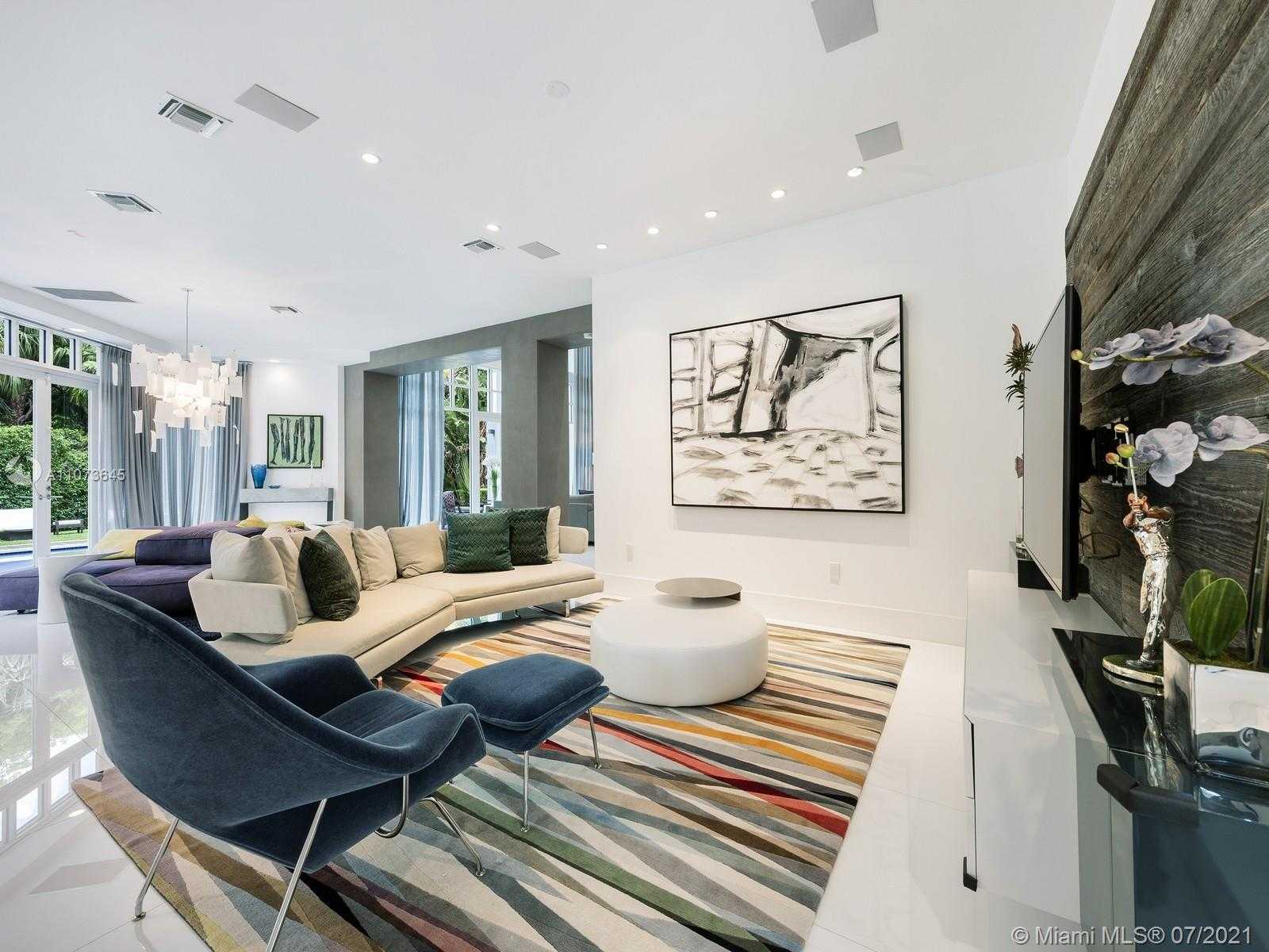 Small Image of 180 LOS PINOS CT, Coral Gables Number 38