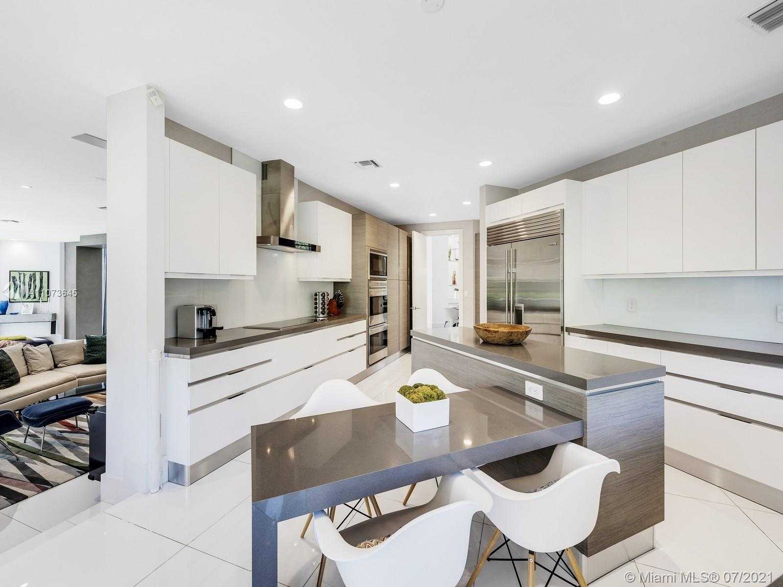 Small Image of 180 LOS PINOS CT, Coral Gables Number 46