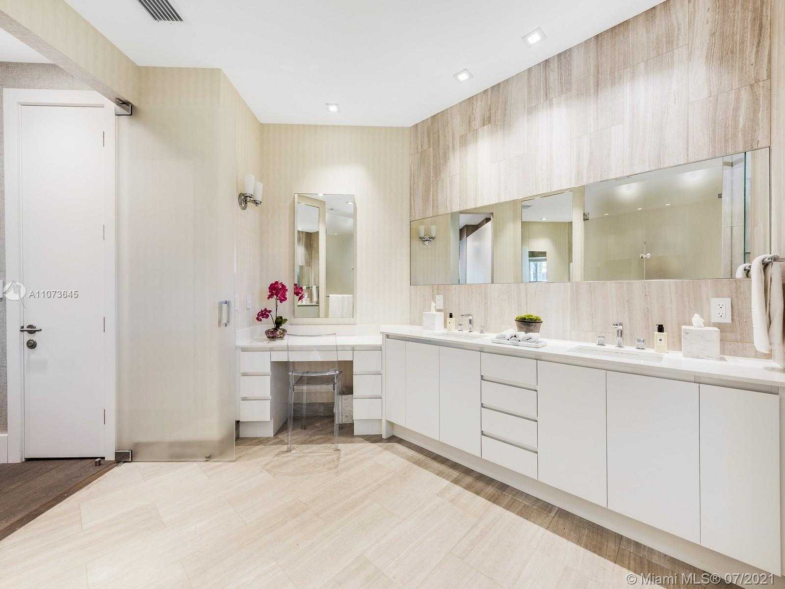 Small Image of 180 LOS PINOS CT, Coral Gables Number 50