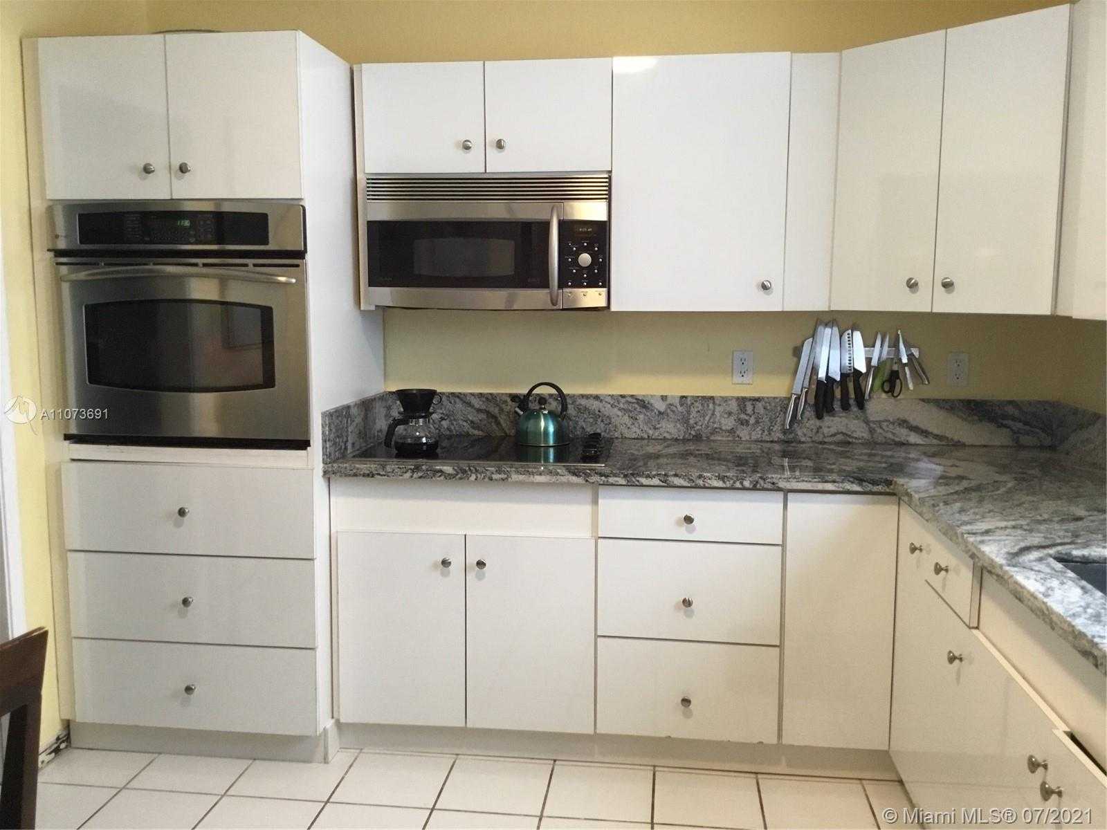 Small Image of 330 SOUTH WEST 19TH RD, Miami Number 13