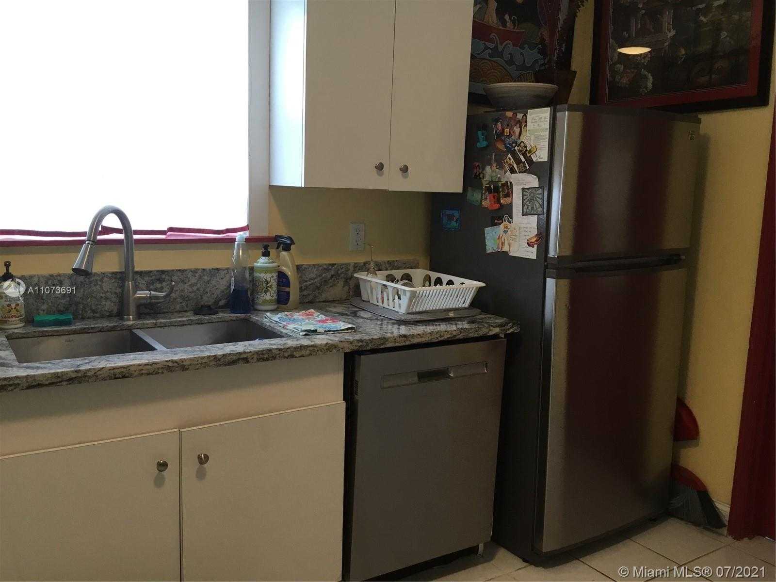 Small Image of 330 SOUTH WEST 19TH RD, Miami Number 14