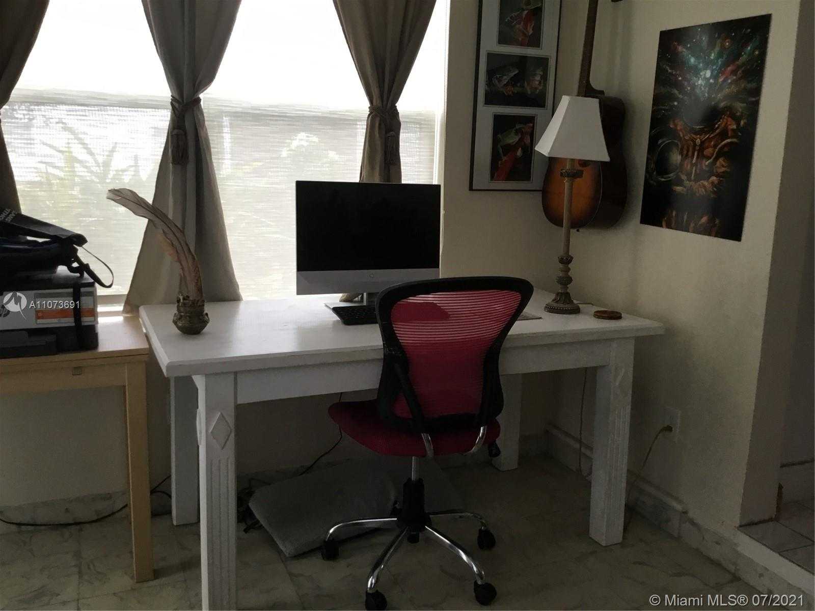 Small Image of 330 SOUTH WEST 19TH RD, Miami Number 17