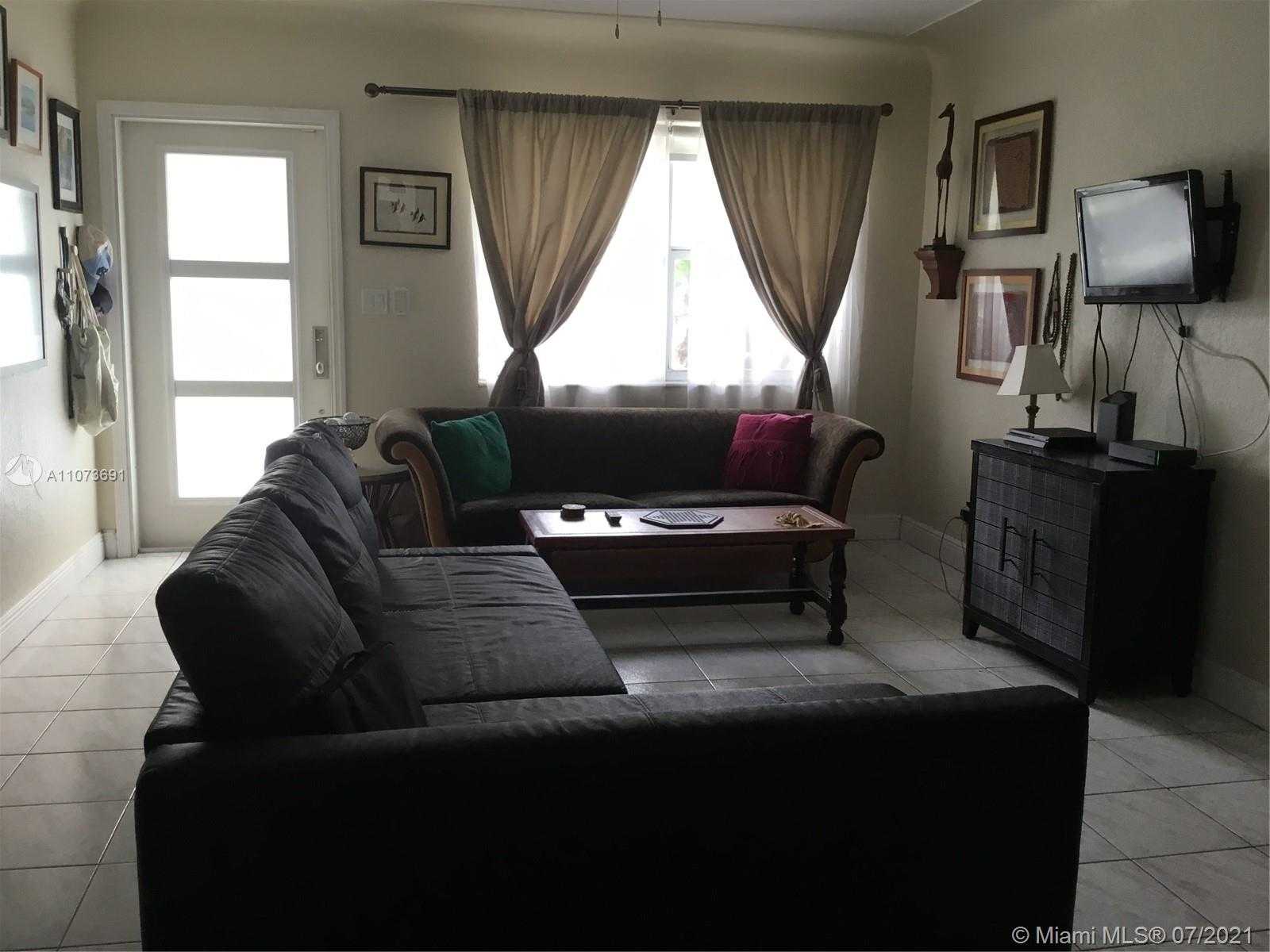 Small Image of 330 SOUTH WEST 19TH RD, Miami Number 21