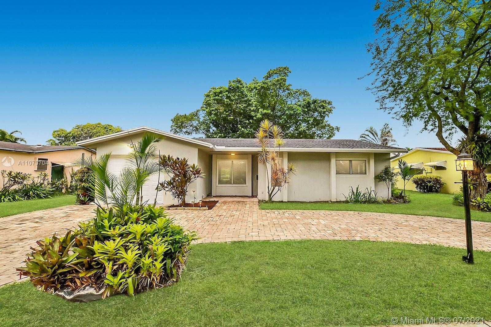 Small Image of 5067 SOUTH WEST 89TH AVE, Cooper City Number 2