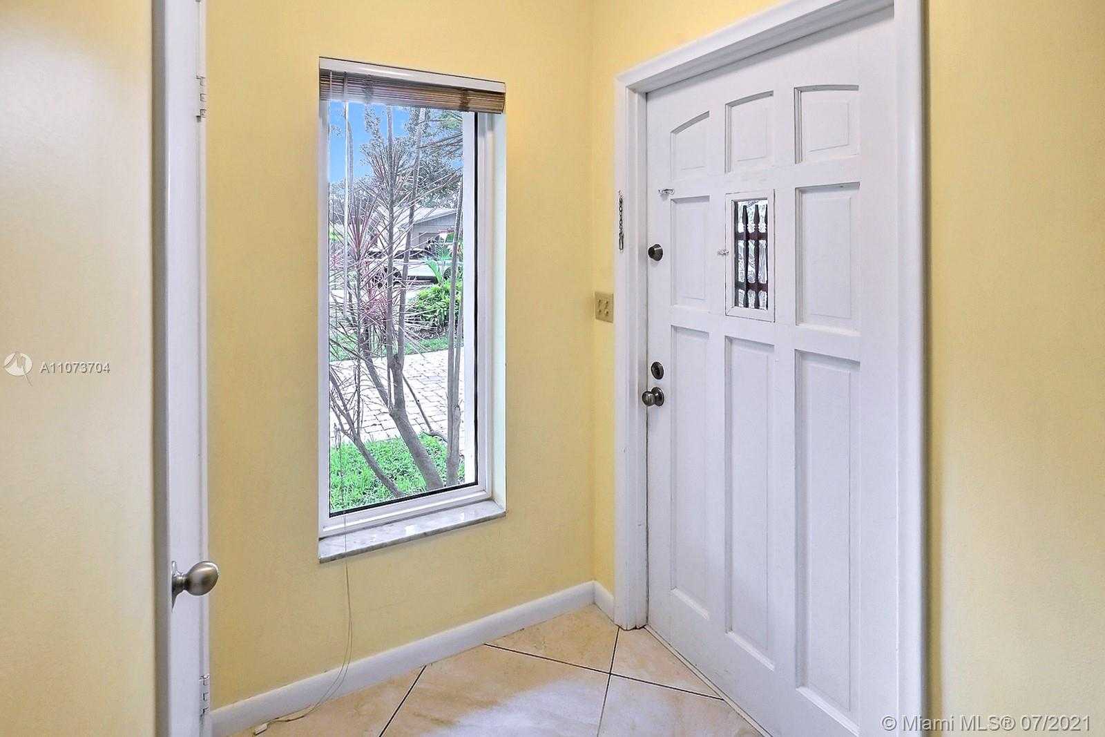 Small Image of 5067 SOUTH WEST 89TH AVE, Cooper City Number 4