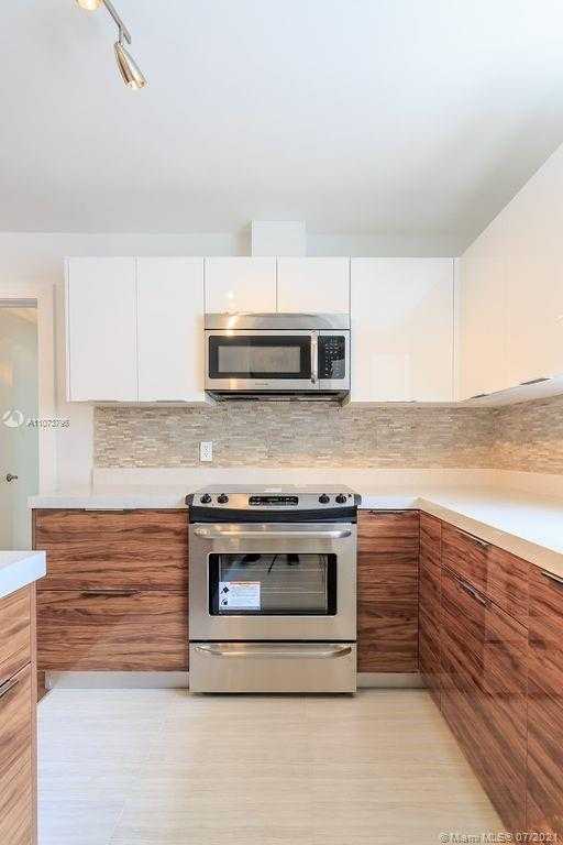 Small Image of 674 NORTH EAST 75TH ST, Miami Number 10