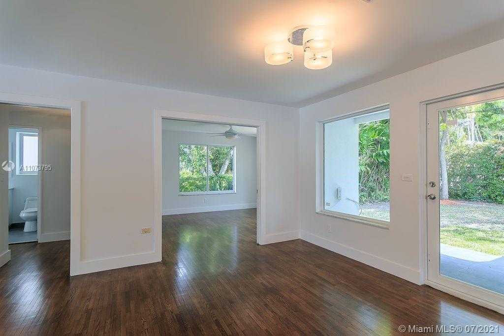 Small Image of 674 NORTH EAST 75TH ST, Miami Number 13