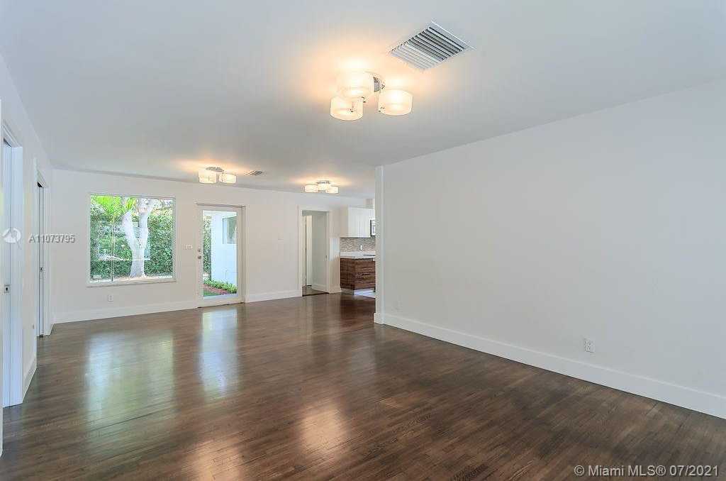Small Image of 674 NORTH EAST 75TH ST, Miami Number 14