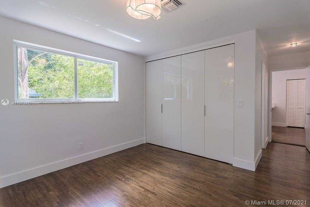 Small Image of 674 NORTH EAST 75TH ST, Miami Number 18