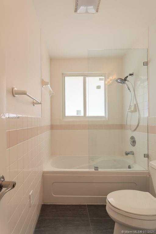 Small Image of 674 NORTH EAST 75TH ST, Miami Number 19